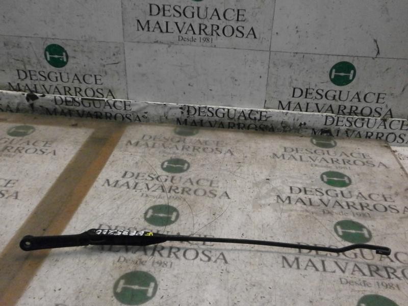 Recambio de brazo limpia delantero derecho para opel combo (corsa c) familiar referencia OEM IAM   