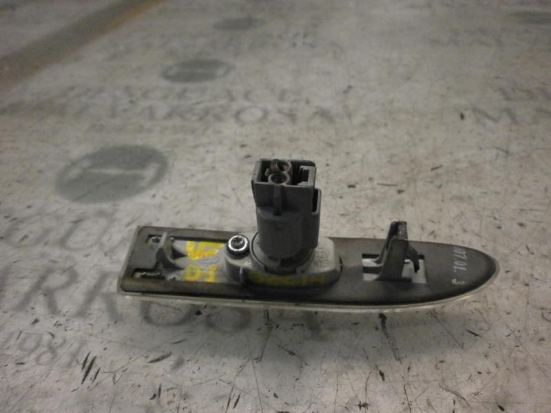 Recambio de piloto lateral izquierdo para hyundai accent (mc) gl crdi referencia OEM IAM 923031E000  