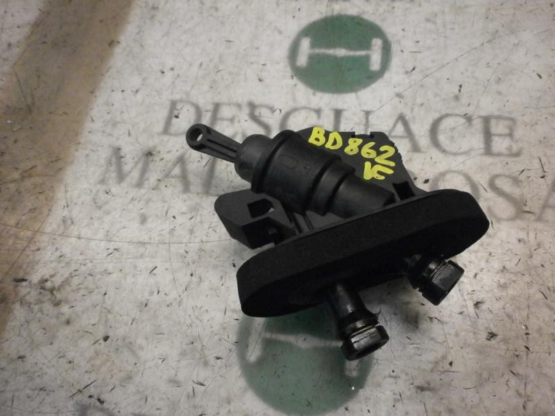 Recambio de bomba embrague para ford fiesta (cbk) ghia referencia OEM IAM   