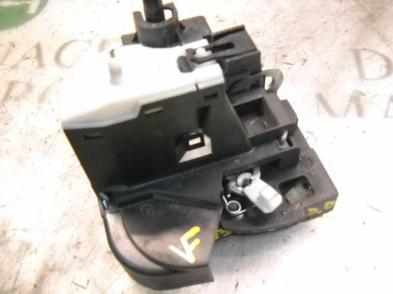 Recambio de cerradura puerta delantera derecha para renault clio ii fase ii (b/cb0) campus referencia OEM IAM   