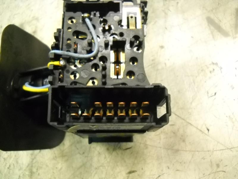 Recambio de mando luces para renault clio ii fase ii (b/cb0) campus referencia OEM IAM   