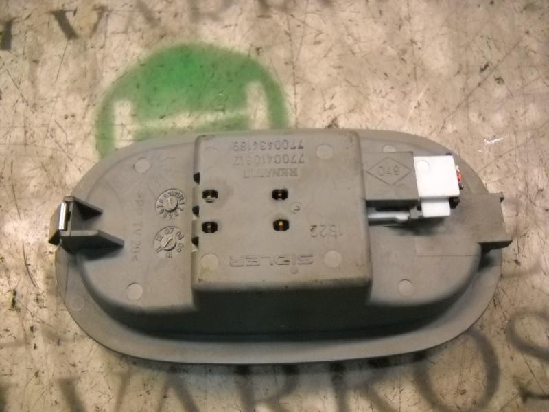 Recambio de piloto interior para renault clio ii fase ii (b/cb0) campus referencia OEM IAM   