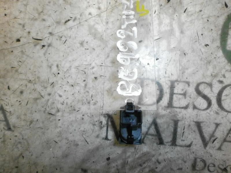 Recambio de mando elevalunas trasero izquierdo para ford mondeo berlina (ge) ghia referencia OEM IAM   