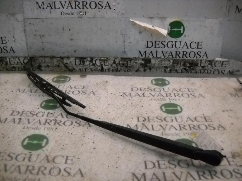 Recambio de brazo limpia delantero derecho para citroën c2 furio referencia OEM IAM   