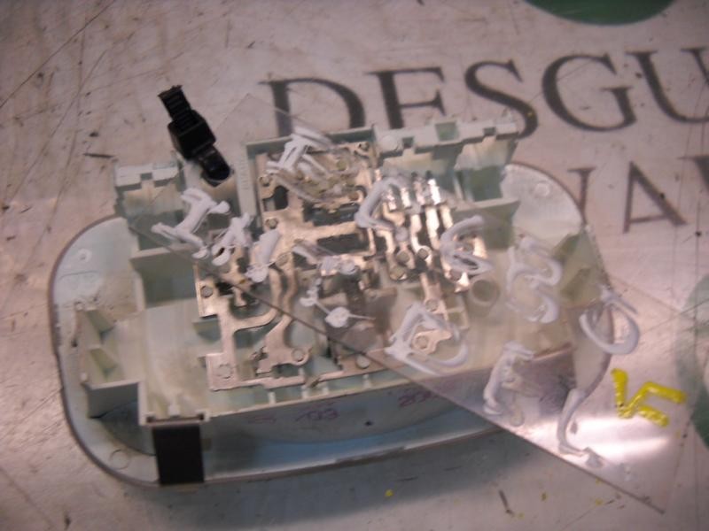 Recambio de piloto interior para citroën c2 furio referencia OEM IAM   