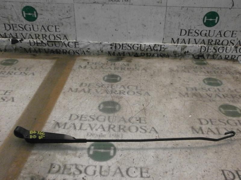 Recambio de brazo limpia delantero derecho para renault clio ii fase ii (b/cb0) dynamique referencia OEM IAM   