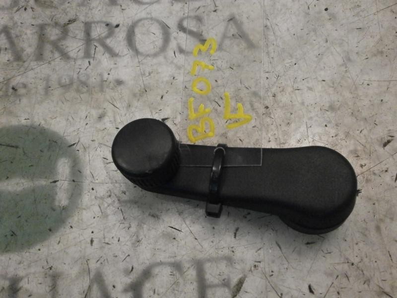 Recambio de maneta elevalunas trasera derecha para seat leon (1m1) signo referencia OEM IAM   