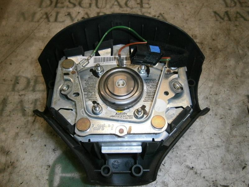 Recambio de airbag delantero izquierdo para peugeot 206 berlina 2.0 hdi cat referencia OEM IAM   