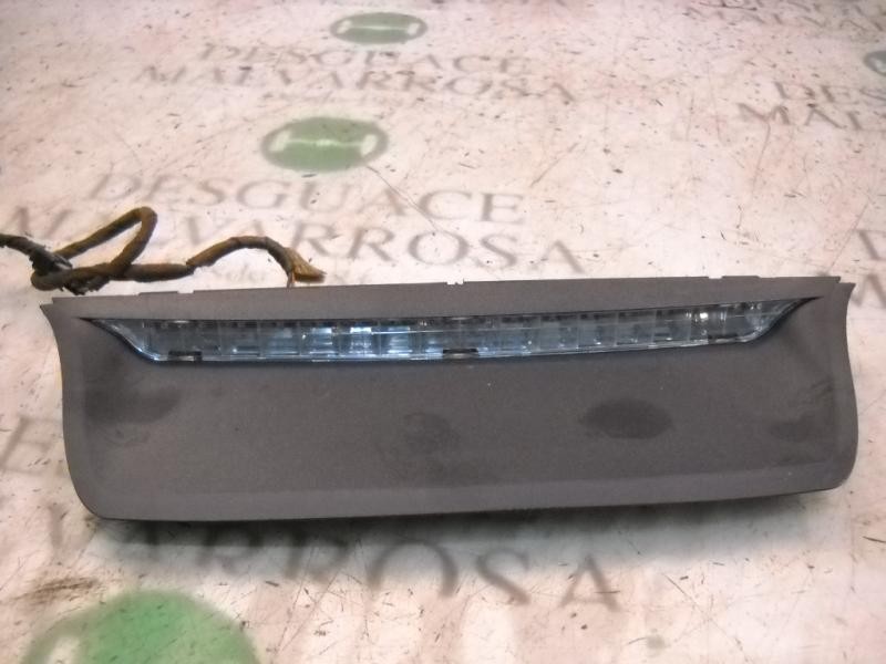 Recambio de piloto trasero central para opel omega b gl berlina referencia OEM IAM   