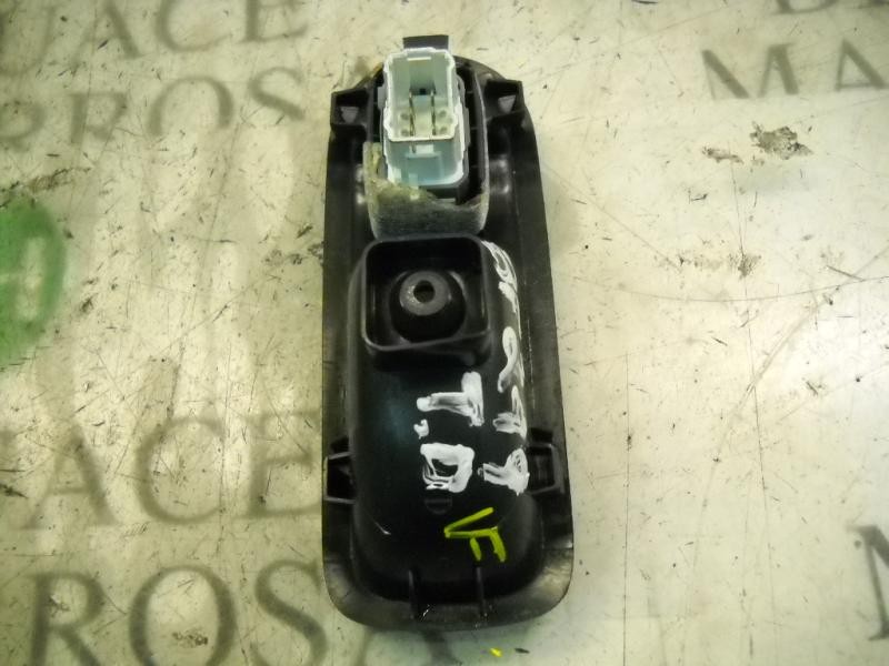 Recambio de mando elevalunas trasero derecho para renault megane ii berlina 5p confort dynamique referencia OEM IAM   