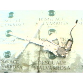 ELEVALUNAS TRASERO DERECHO 