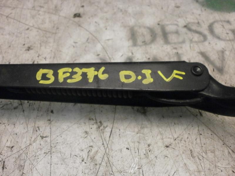 Recambio de brazo limpia delantero izquierdo para ford fiesta (cbk) ghia referencia OEM IAM   