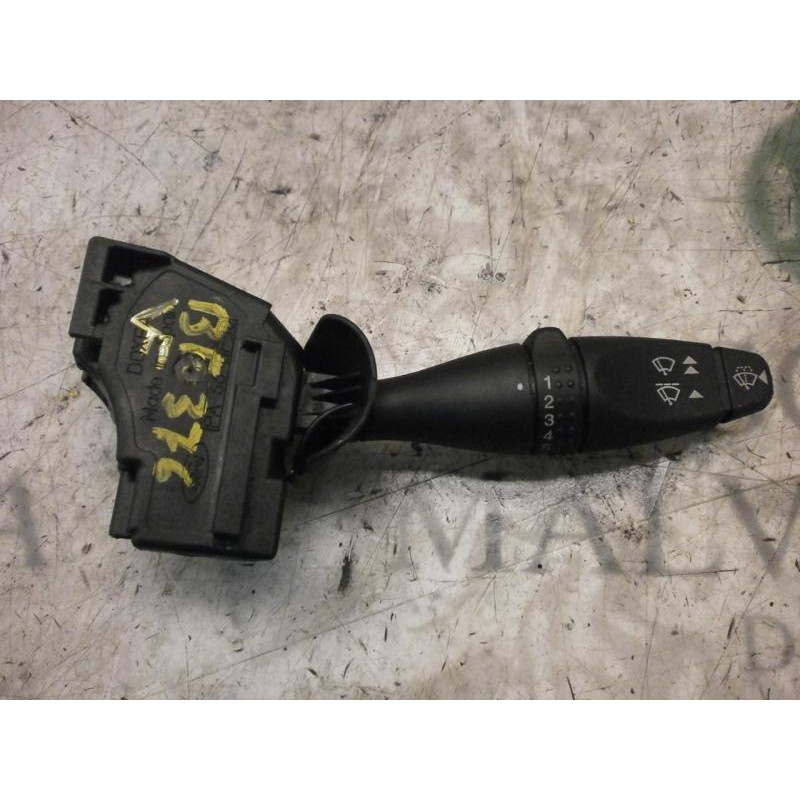 Recambio de mando limpia para ford fiesta (cbk) ghia referencia OEM IAM   