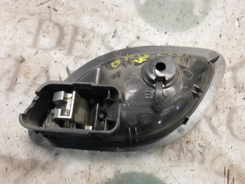 Recambio de maneta interior trasera derecha para renault espace iv (jk0) privilege referencia OEM IAM 8200000724  