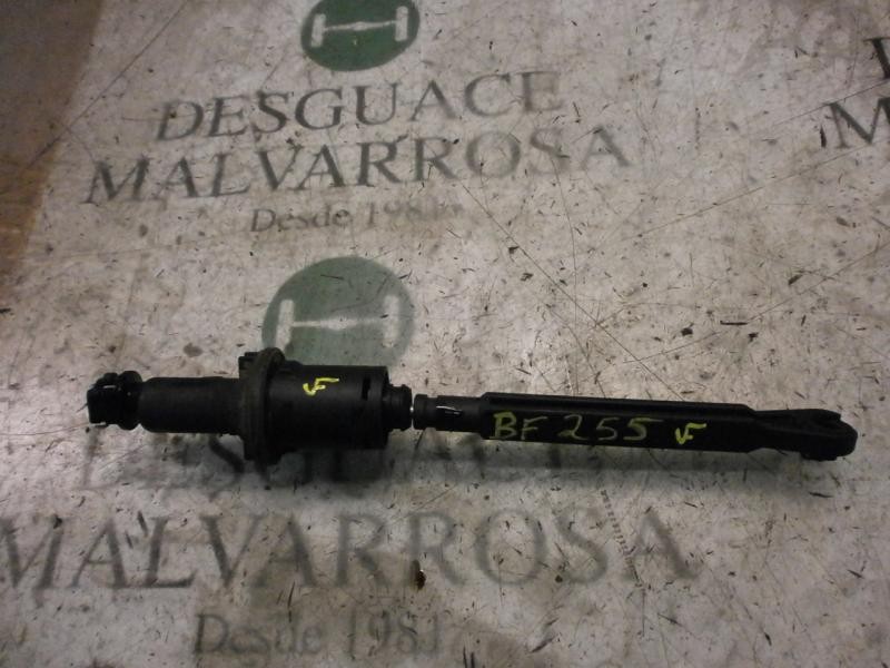 Recambio de bomba embrague para citroën c4 coupe collection referencia OEM IAM   