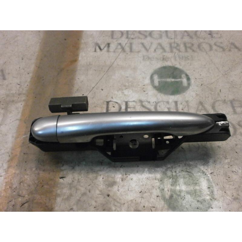 Recambio de maneta exterior delantera derecha para renault laguna ii grandtour (kg0) expression referencia OEM IAM   