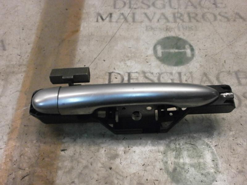 Recambio de maneta exterior delantera derecha para renault laguna ii grandtour (kg0) expression referencia OEM IAM   