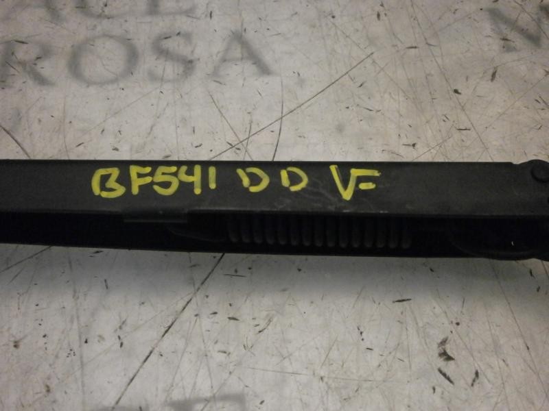 Recambio de brazo limpia delantero derecho para renault laguna ii grandtour (kg0) expression referencia OEM IAM   