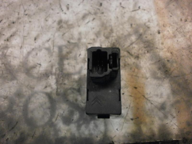 Recambio de mando elevalunas trasero derecho para peugeot 307 (s1) xs referencia OEM IAM   