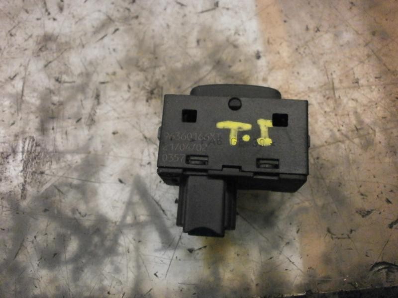 Recambio de mando elevalunas trasero izquierdo para peugeot 307 (s1) xs referencia OEM IAM   