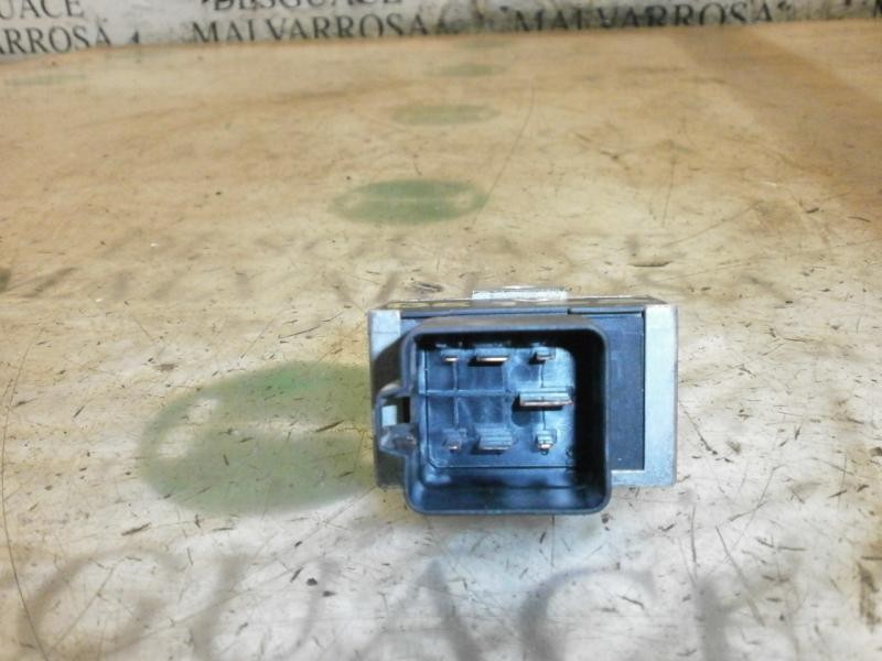 Recambio de caja precalentamiento para renault clio ii fase ii (b/cb0) campus referencia OEM IAM   