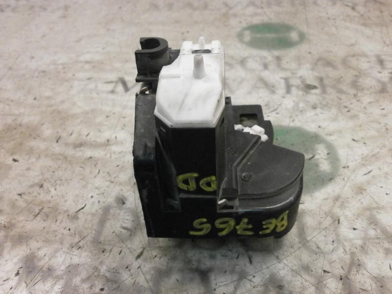 Recambio de cerradura puerta delantera derecha para renault clio ii fase ii (b/cb0) campus referencia OEM IAM   