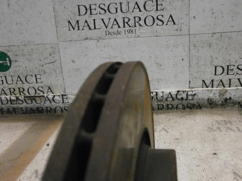 Recambio de disco freno delantero para renault clio ii fase ii (b/cb0) campus referencia OEM IAM   