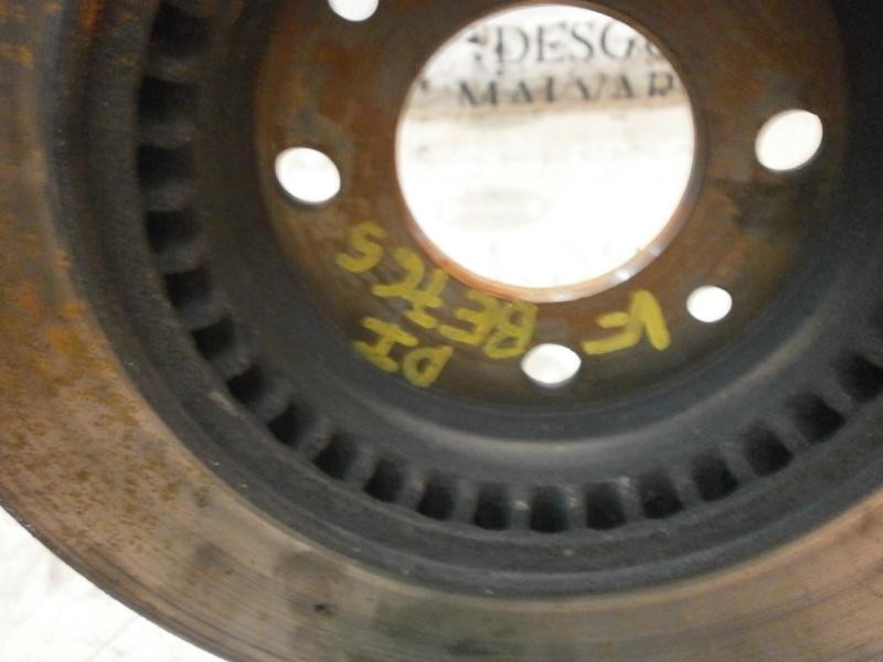 Recambio de disco freno delantero para renault clio ii fase ii (b/cb0) campus referencia OEM IAM   