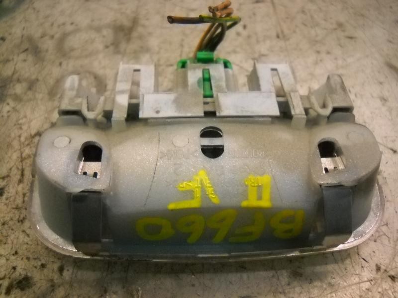 Recambio de piloto interior para peugeot 307 (s1) xr referencia OEM IAM   