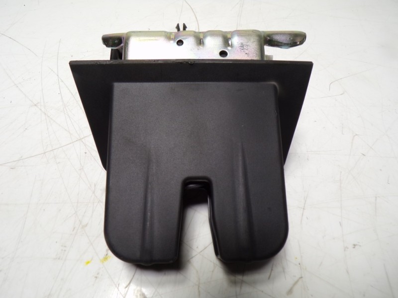 Recambio de cerradura maletero / porton para seat leon sportstourer (kl8) style referencia OEM IAM 5F0827505 5F9827520B 