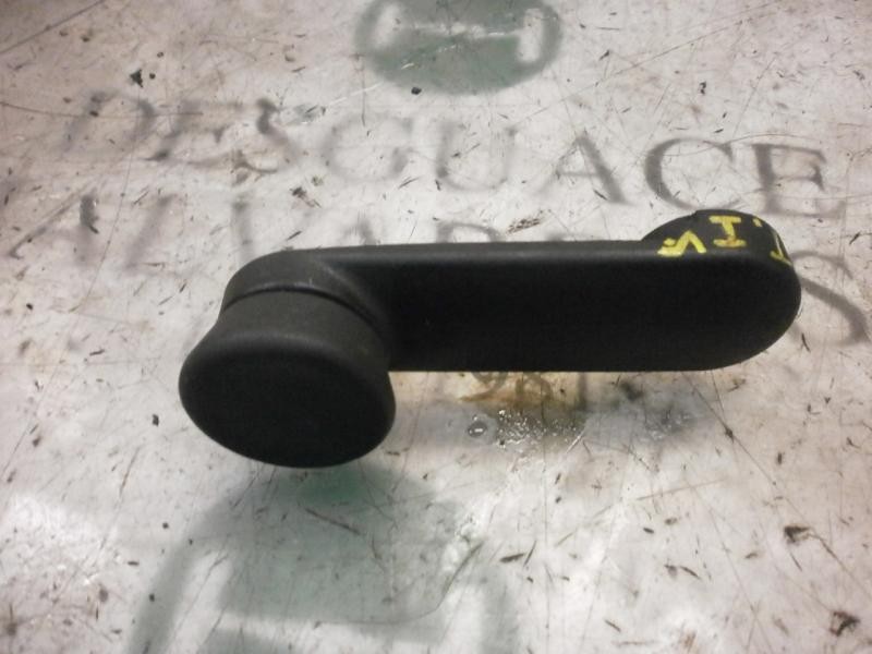 Recambio de maneta elevalunas trasera izquierda para opel vectra b berlina básico referencia OEM IAM   