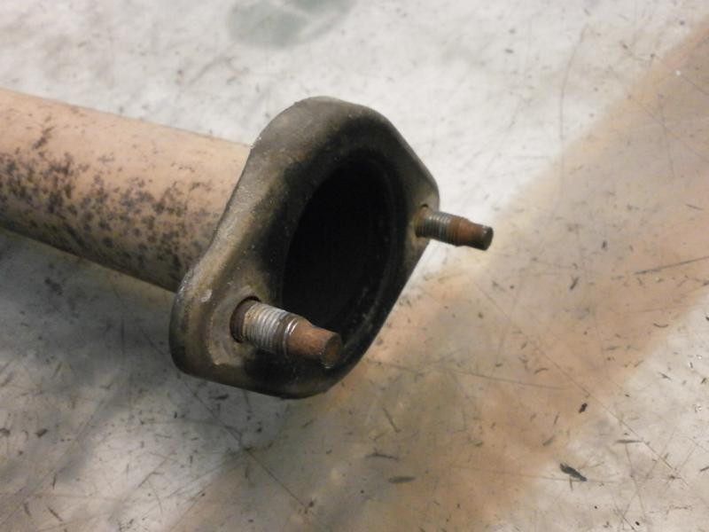 Recambio de salida colector para nissan primera berlina (p12) visia referencia OEM IAM 20010AV200  