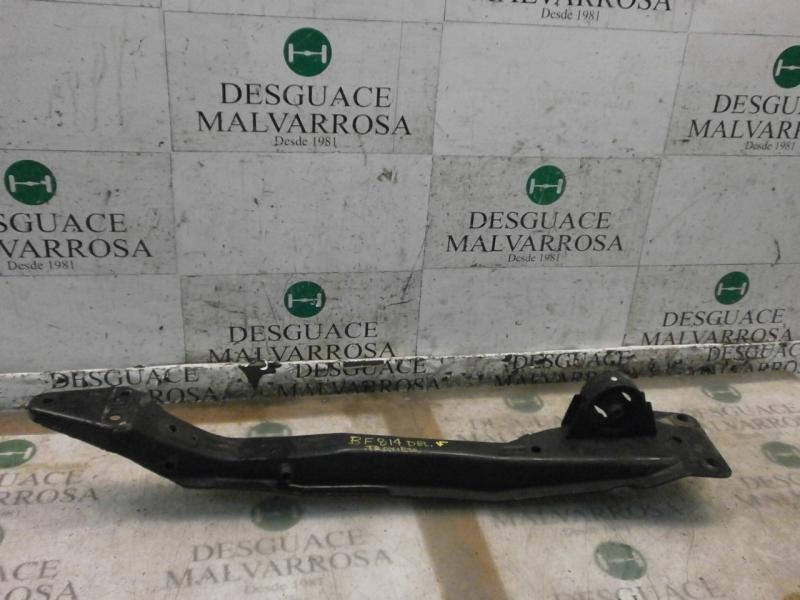 Recambio de travesaño inferior para nissan primera berlina (p12) visia referencia OEM IAM 11240AV400  