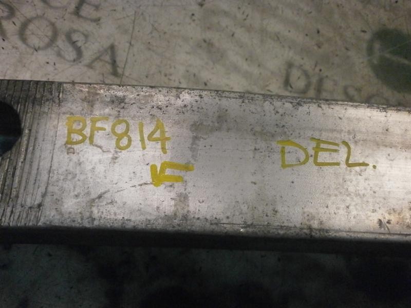 Recambio de refuerzo paragolpes delantero para nissan primera berlina (p12) visia referencia OEM IAM 62030AU300  