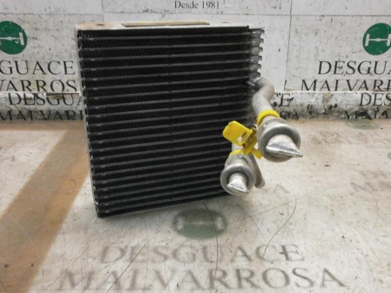 Recambio de evaporador aire acondicionado para ford fiesta (cbk) ghia referencia OEM IAM   