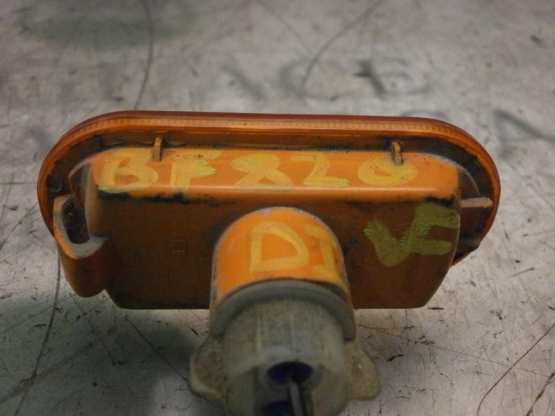 Recambio de piloto lateral derecho para ford fiesta (cbk) ghia referencia OEM IAM   