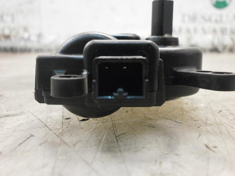 Recambio de motor apertura trampillas climatizador para ford fiesta (cbk) ghia referencia OEM IAM   