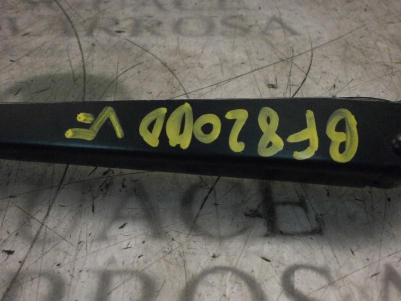 Recambio de brazo limpia delantero derecho para ford fiesta (cbk) ghia referencia OEM IAM   