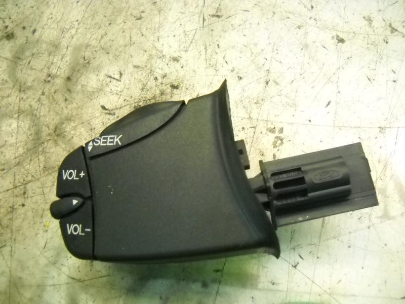 Recambio de modulo electronico para ford fiesta (cbk) ghia referencia OEM IAM   