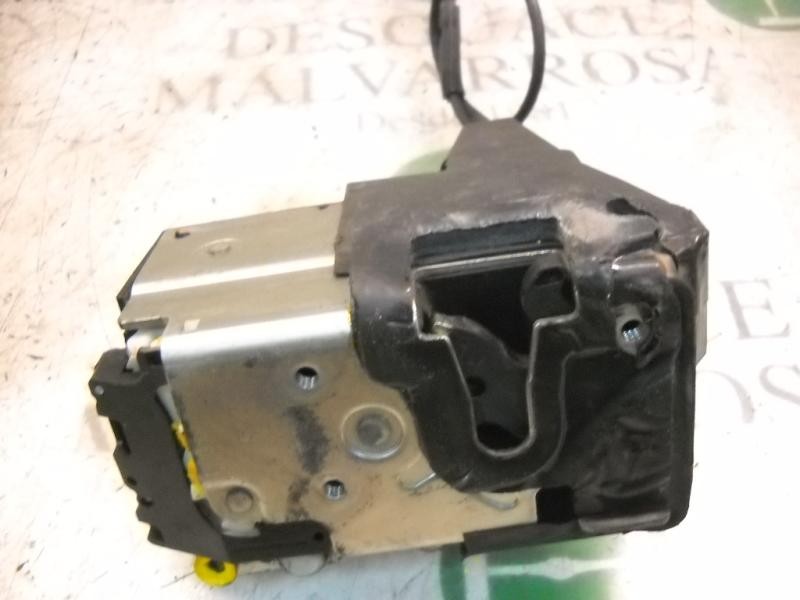 Recambio de cerradura puerta trasera derecha para ford fiesta (cbk) ghia referencia OEM IAM   
