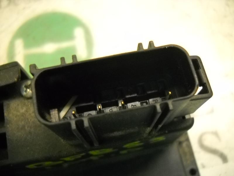 Recambio de cerradura puerta trasera derecha para ford fiesta (cbk) ghia referencia OEM IAM   