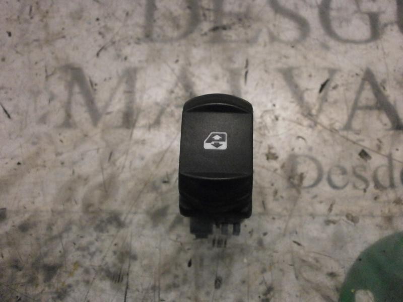 Recambio de mando elevalunas delantero derecho para renault megane ii berlina 5p confort dynamique referencia OEM IAM   