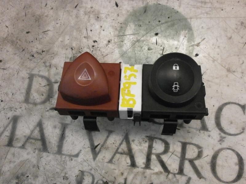 Recambio de warning para renault megane ii berlina 5p confort dynamique referencia OEM IAM   