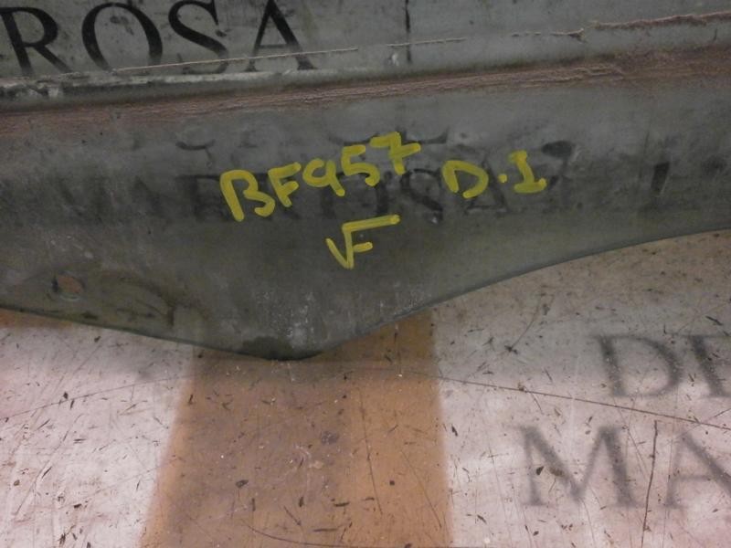 Recambio de cristal puerta delantero izquierdo para renault megane ii berlina 5p confort dynamique referencia OEM IAM   