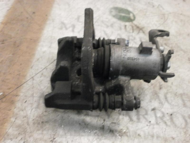 Recambio de pinza freno trasera derecha para renault megane ii berlina 5p confort dynamique referencia OEM IAM   