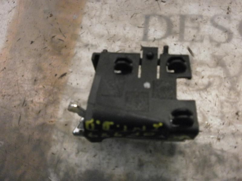 Recambio de maneta interior delantera derecha para volkswagen polo berlina (6n2) trendline referencia OEM IAM   