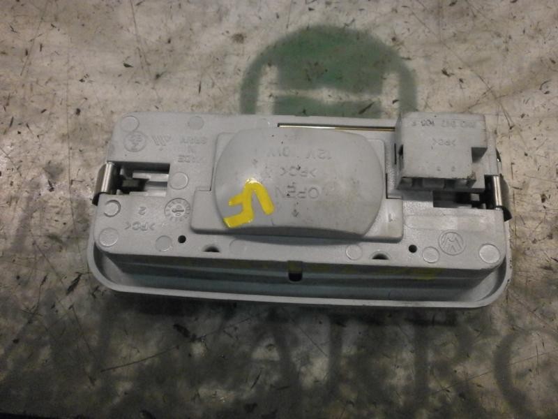 Recambio de piloto interior para volkswagen polo berlina (6n2) trendline referencia OEM IAM   