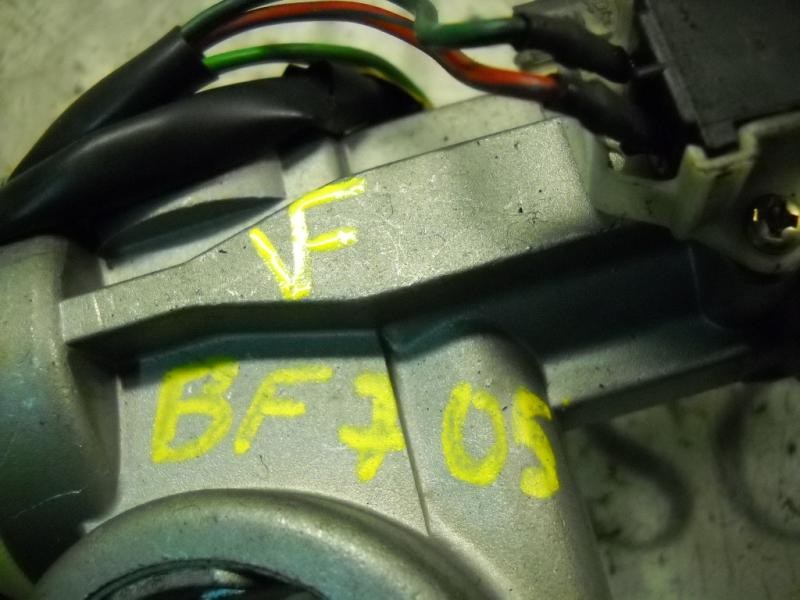 Recambio de antirrobo para kia carens 2.0 crdi ex monovolumen referencia OEM IAM 0K2JA76990 45261A 45261A