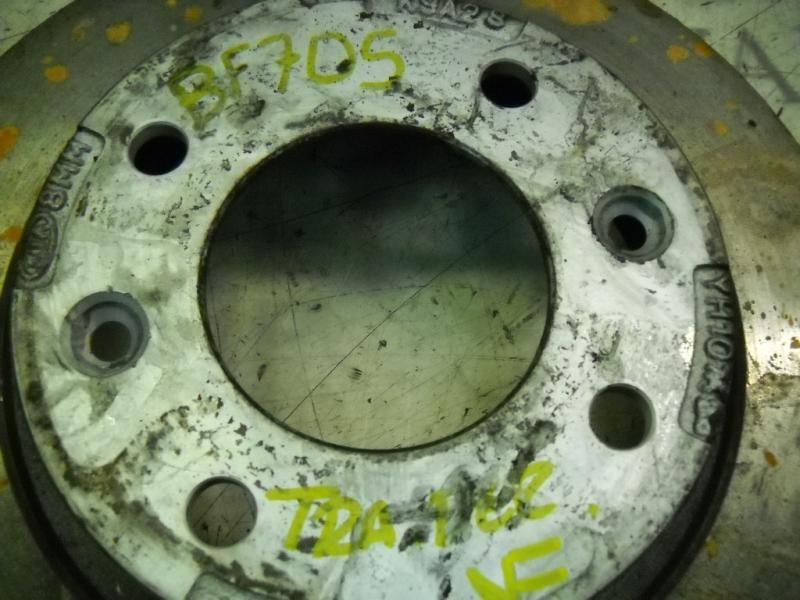 Recambio de disco freno trasero para kia carens 2.0 crdi ex monovolumen referencia OEM IAM 0K9AA26251C  