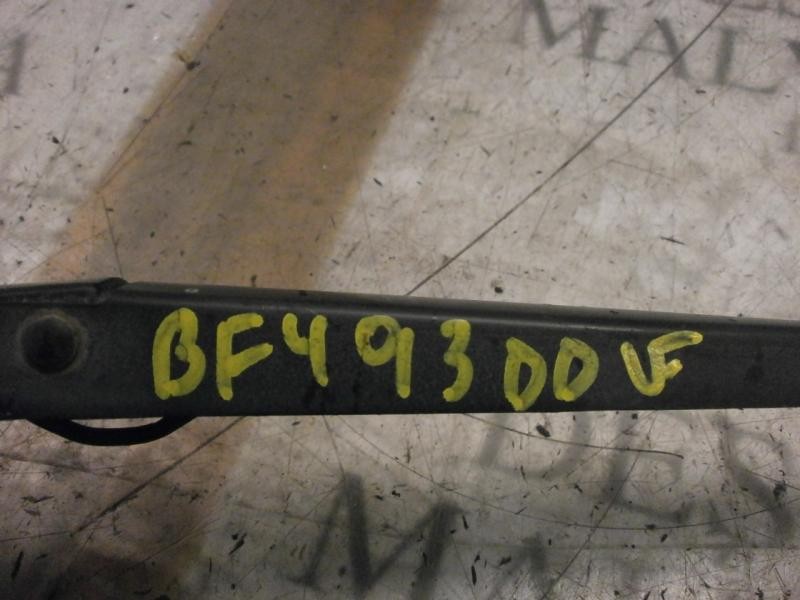 Recambio de brazo limpia delantero derecho para opel vectra c berlina club referencia OEM IAM   